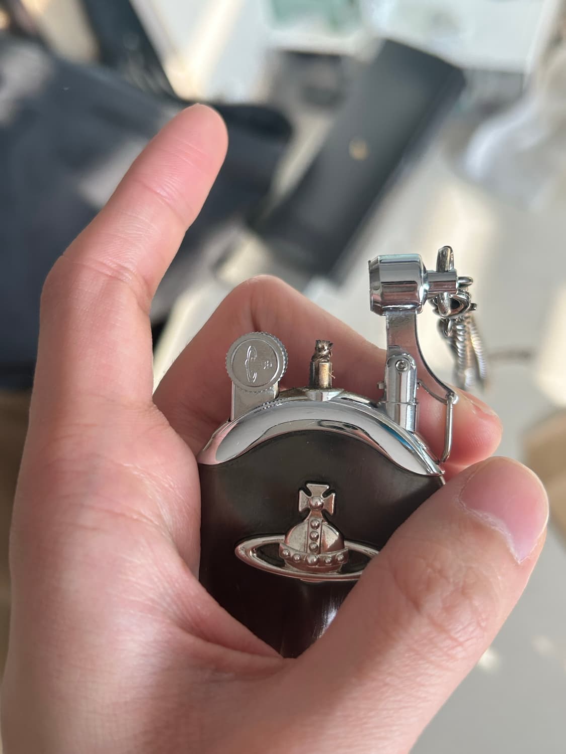 비비안웨스트우드 라이터 목걸이 상품이미지3