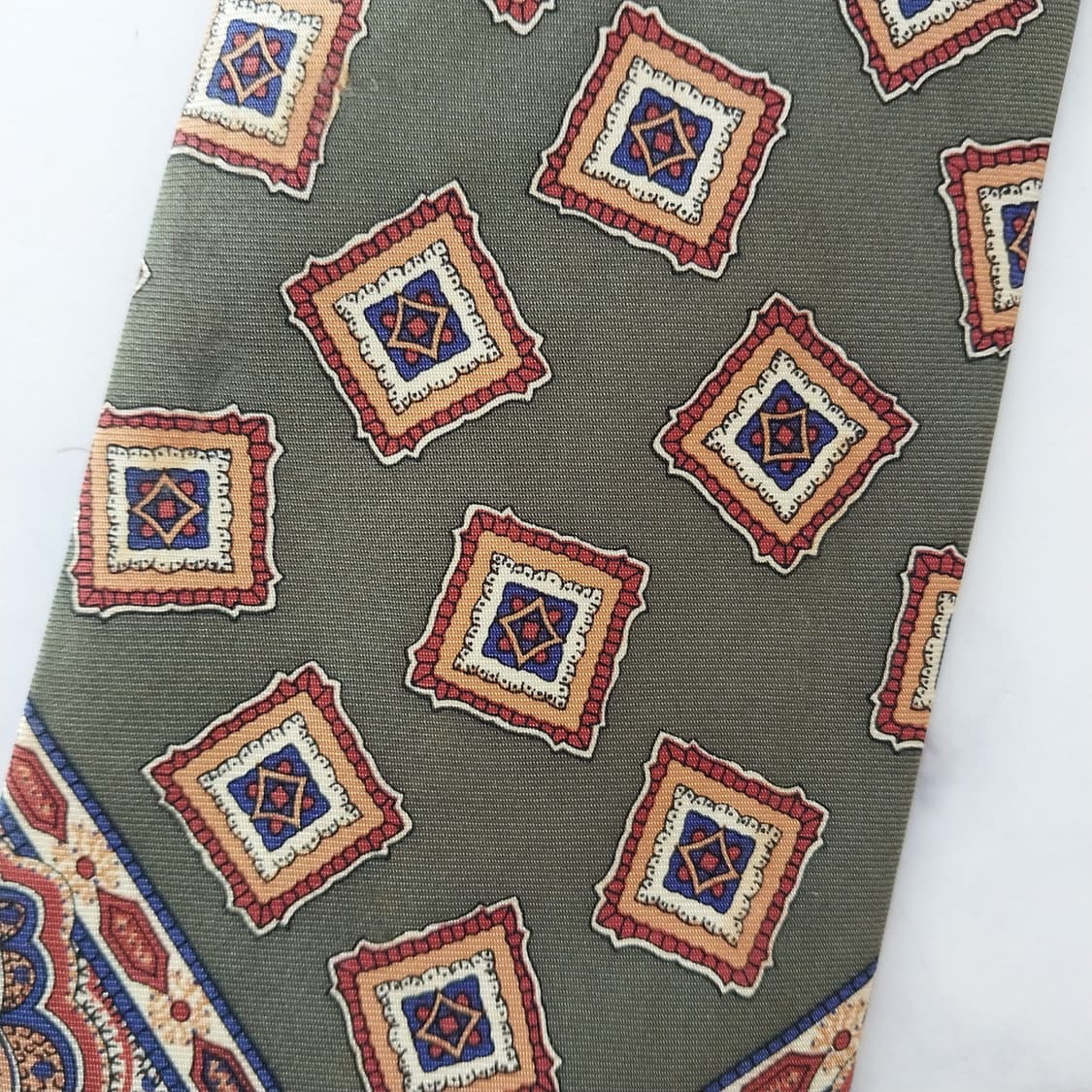 피에르 발망 실크 그린 패턴 넥타이 9.7cm A등급 K1671
 상품이미지5