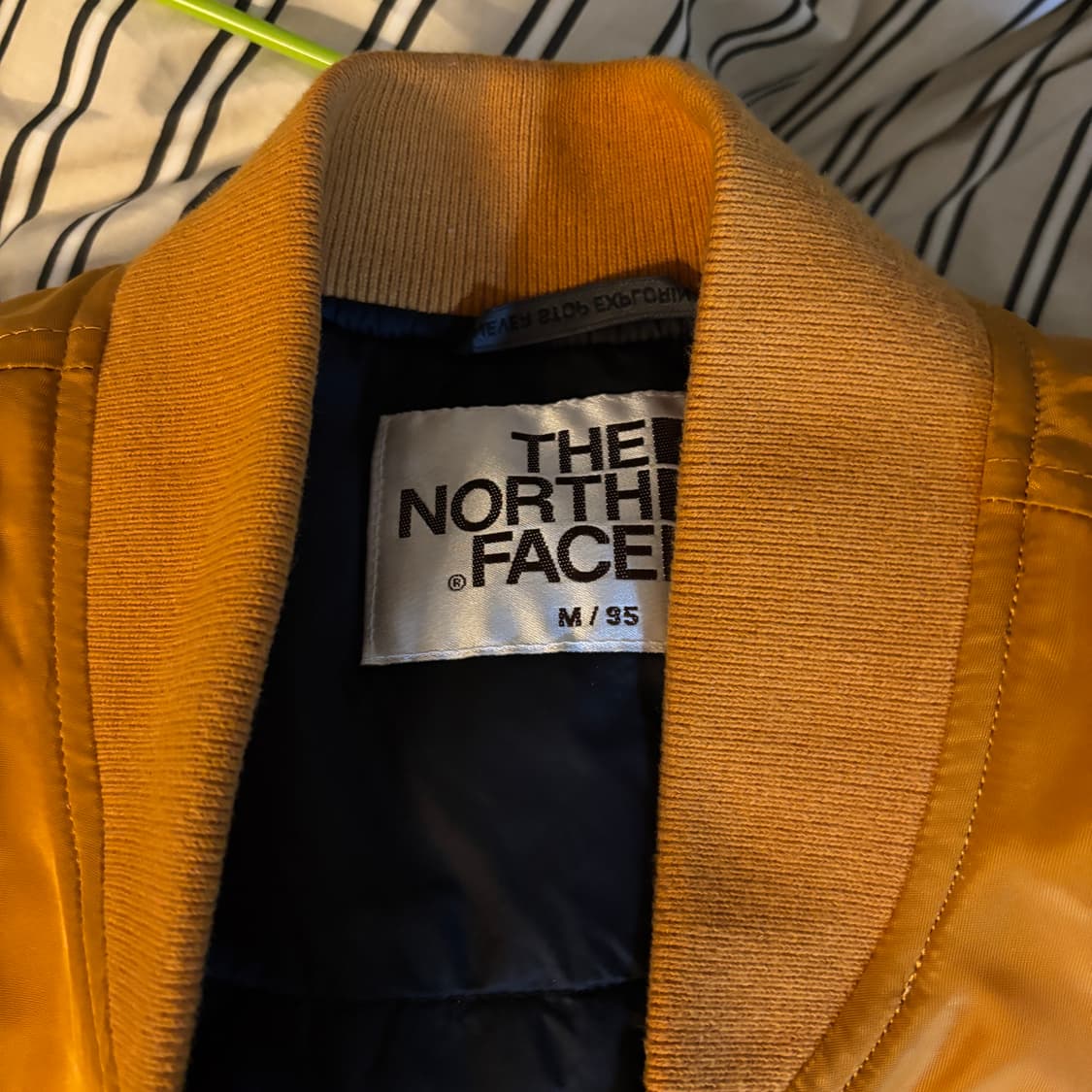 노스페이스 항공 점퍼 오렌지(M/95) 상품이미지3