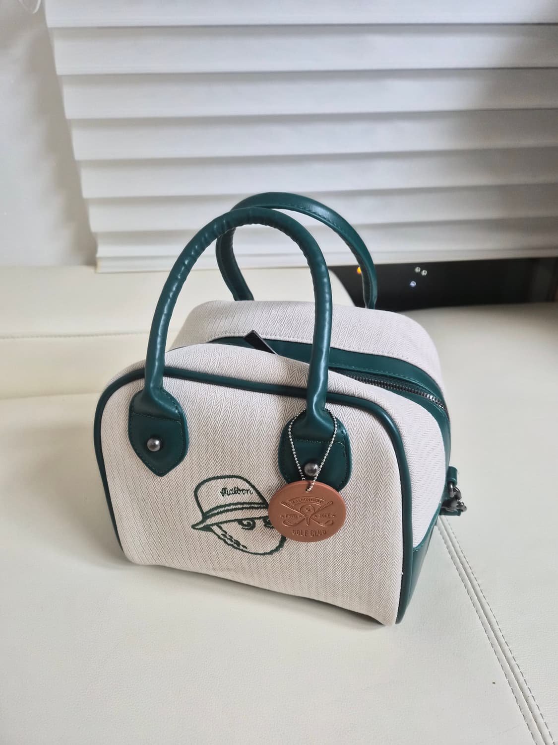 말본정품 여성크로스백 미사용 20x20 상품이미지3