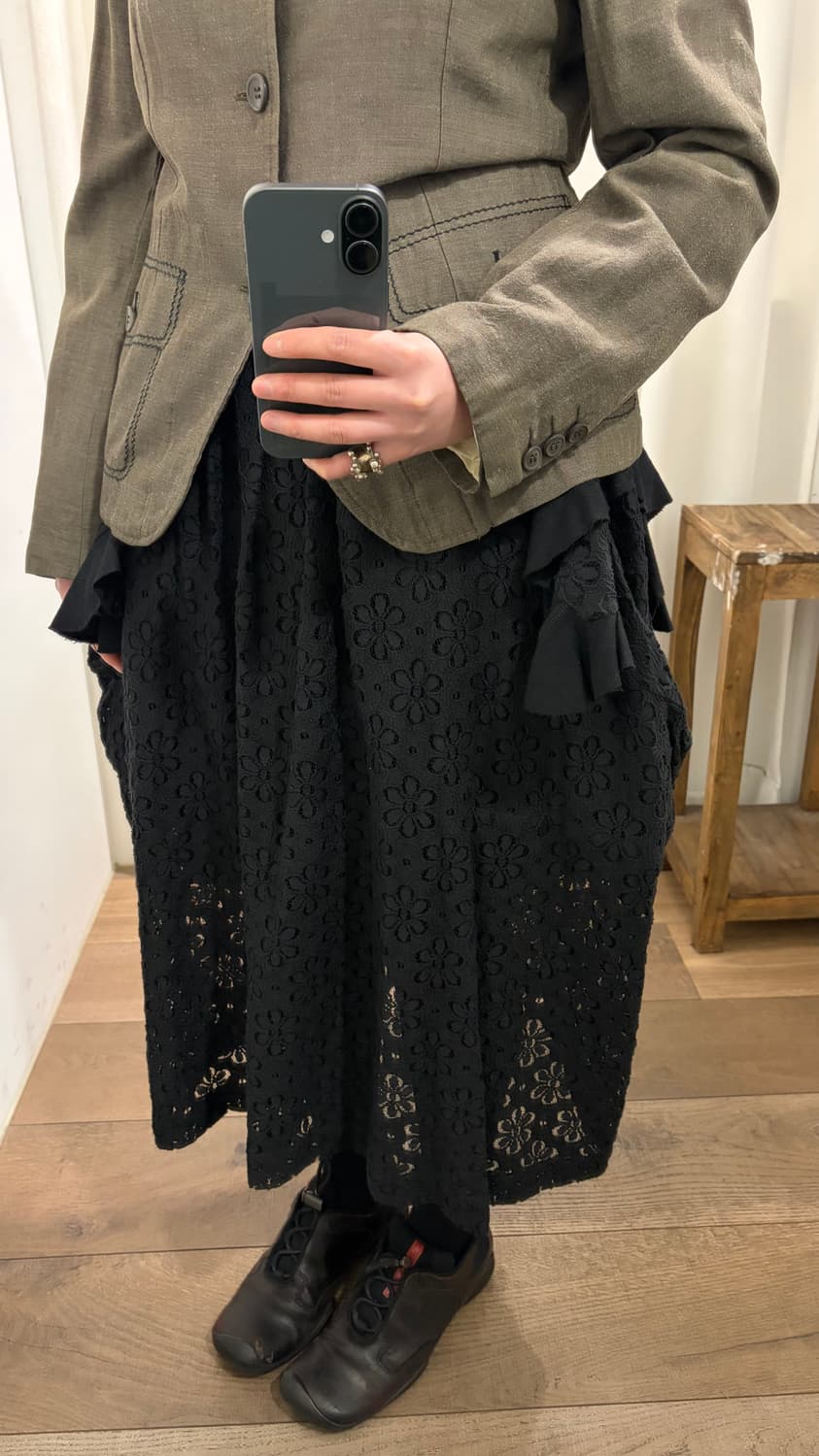 Floral Punching Ruffle Pocket Skirt 상품이미지3