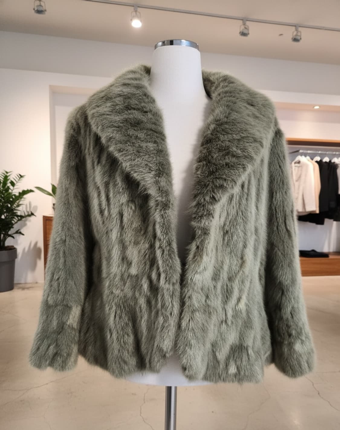 이벨렌 하이베르망(HIVERREINE) 리얼 밍크 하프 코트 판매합니다 상품이미지1