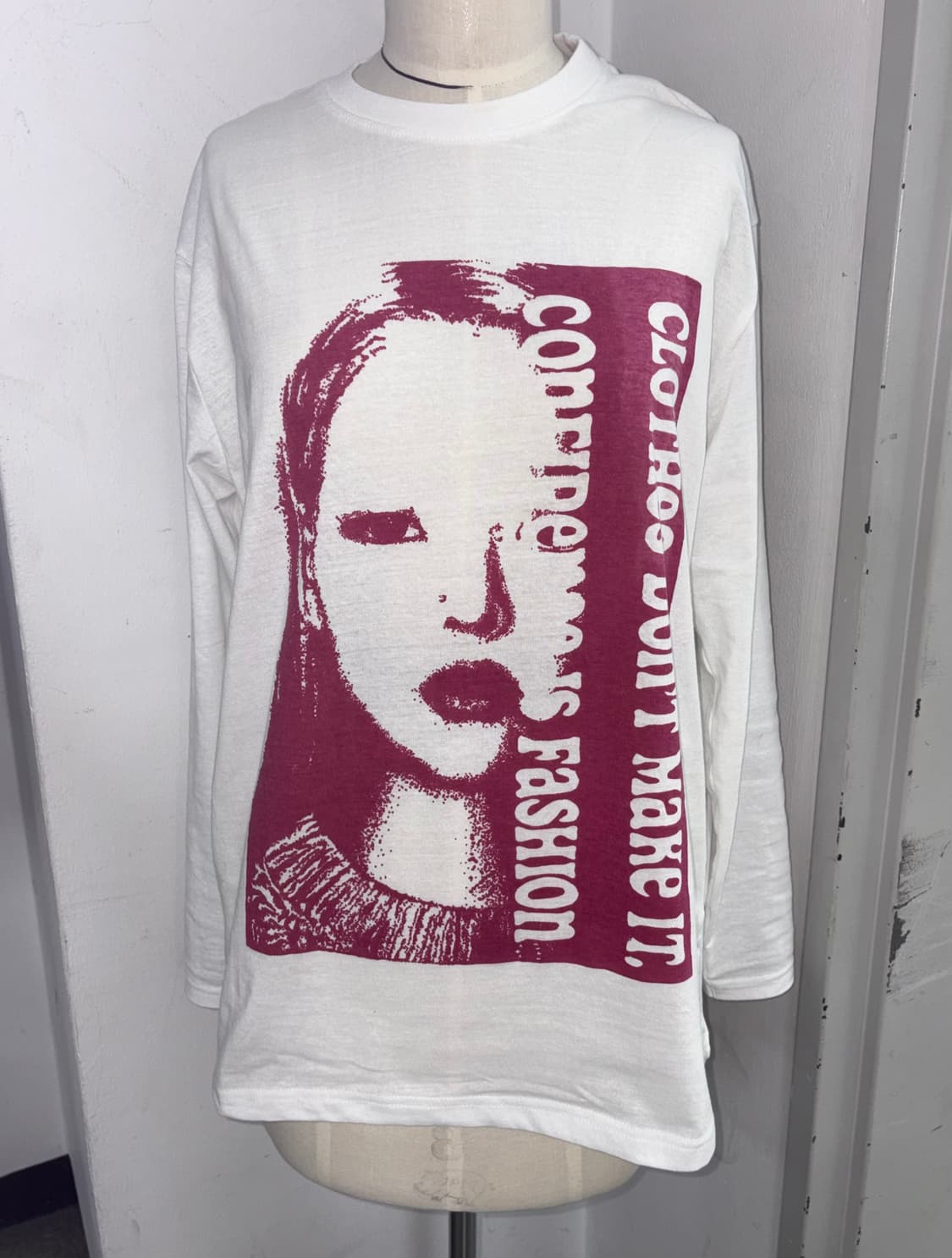 Handmade Silk Screen Long Sleeve T-shirt 상품이미지1