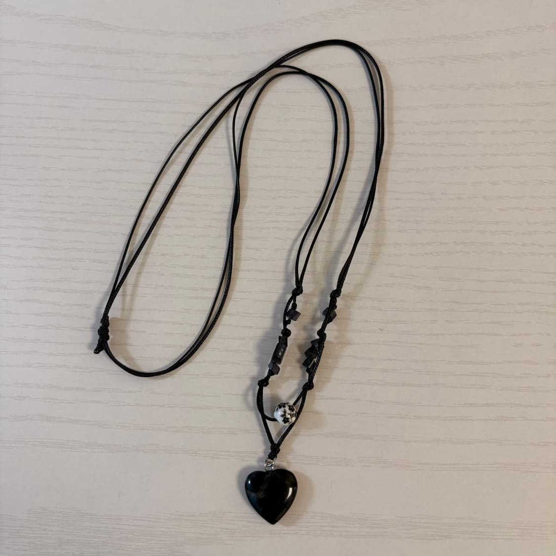 핀쿠노마루 원석 목걸이 (블랙 블라썸) (길이조절 가능) 상품이미지5