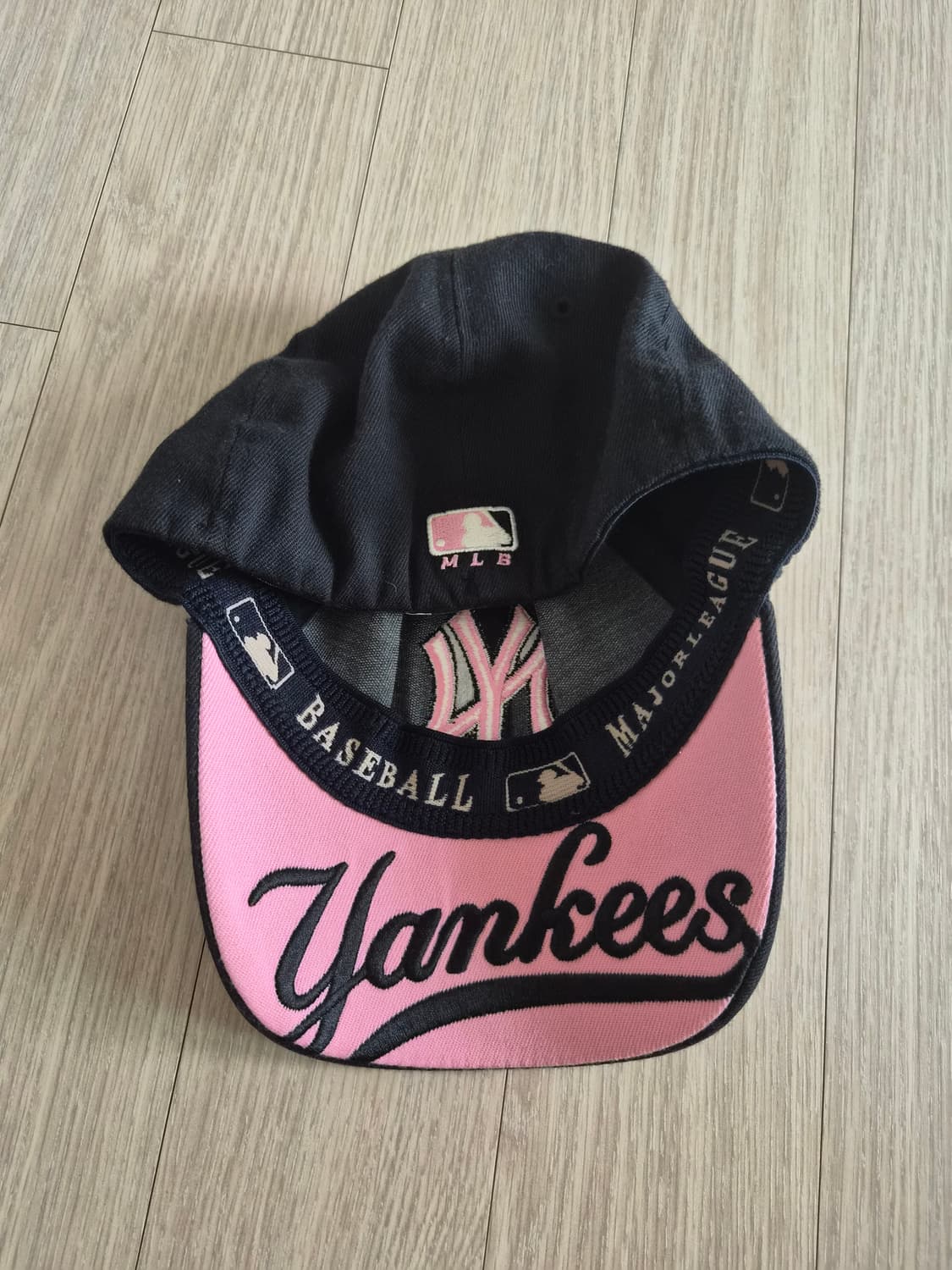 MLB 엠엘비 뉴욕양키즈 블랙핑크 볼캡 모자 상품이미지2