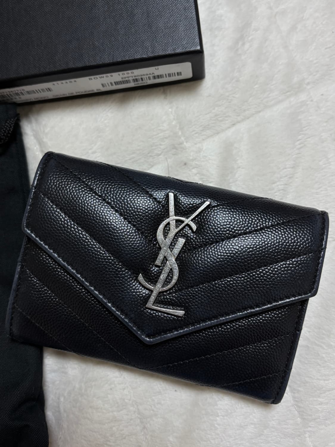 입생로랑 은장 지갑 상품이미지4