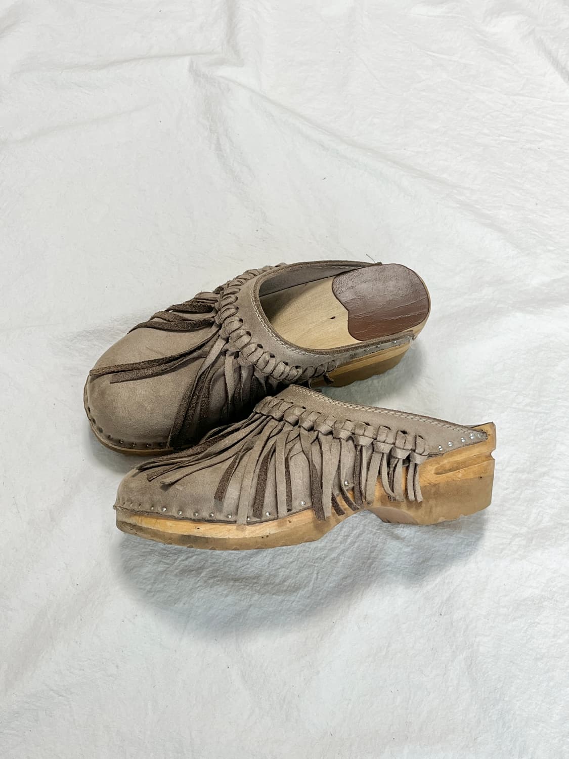 [36/235] 니들스 트로엔토프 스웨이드 프린지 클로그 상품이미지2