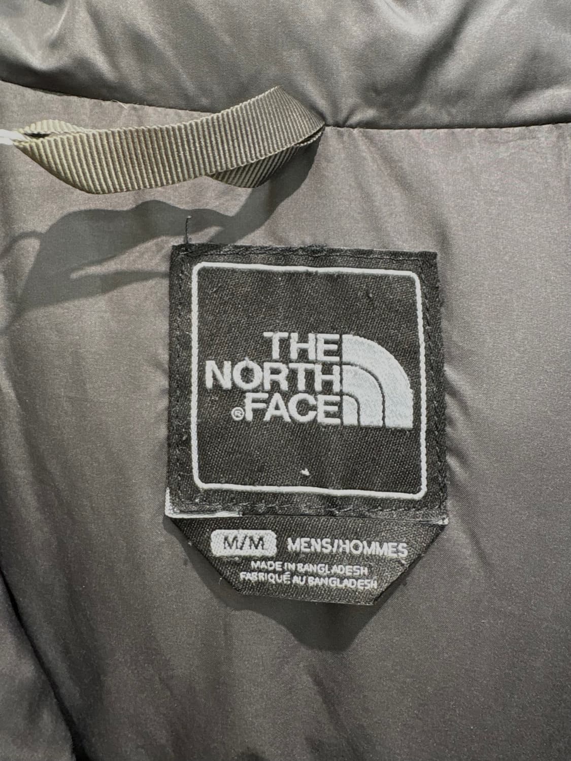 노스페이스 눕시 700 올리브 블랙 패딩 상품이미지8