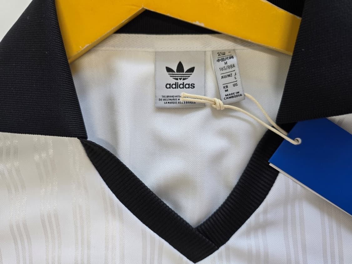 아디다스 아디컬러 풋볼 자카드 브이넥 크롭 폴로 셔츠 화이트 M 상품이미지3