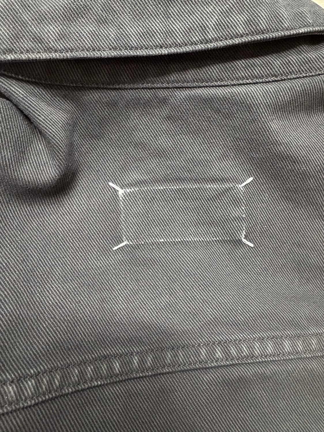 메종 마르지엘라 20fw 백스티치 트러커 자켓 48 상품이미지3