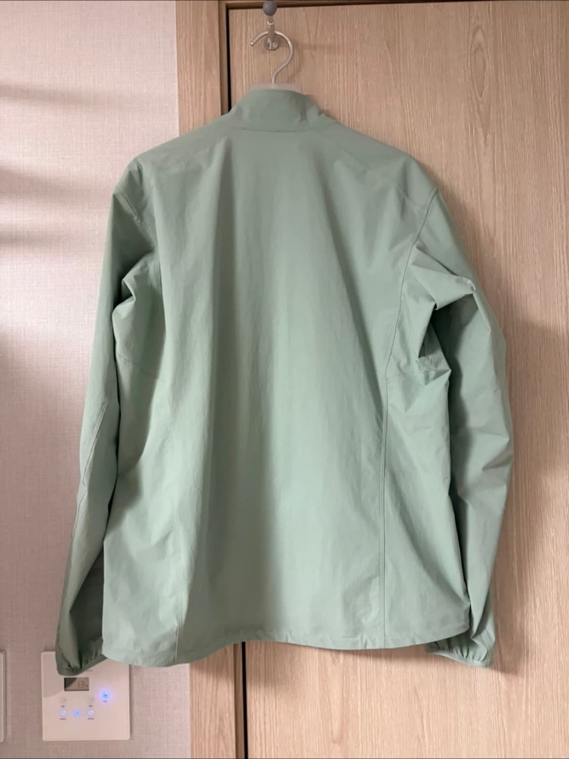 아크테릭스 감마 라이트웨이트 자켓 스톤 그린 2025 상품이미지2