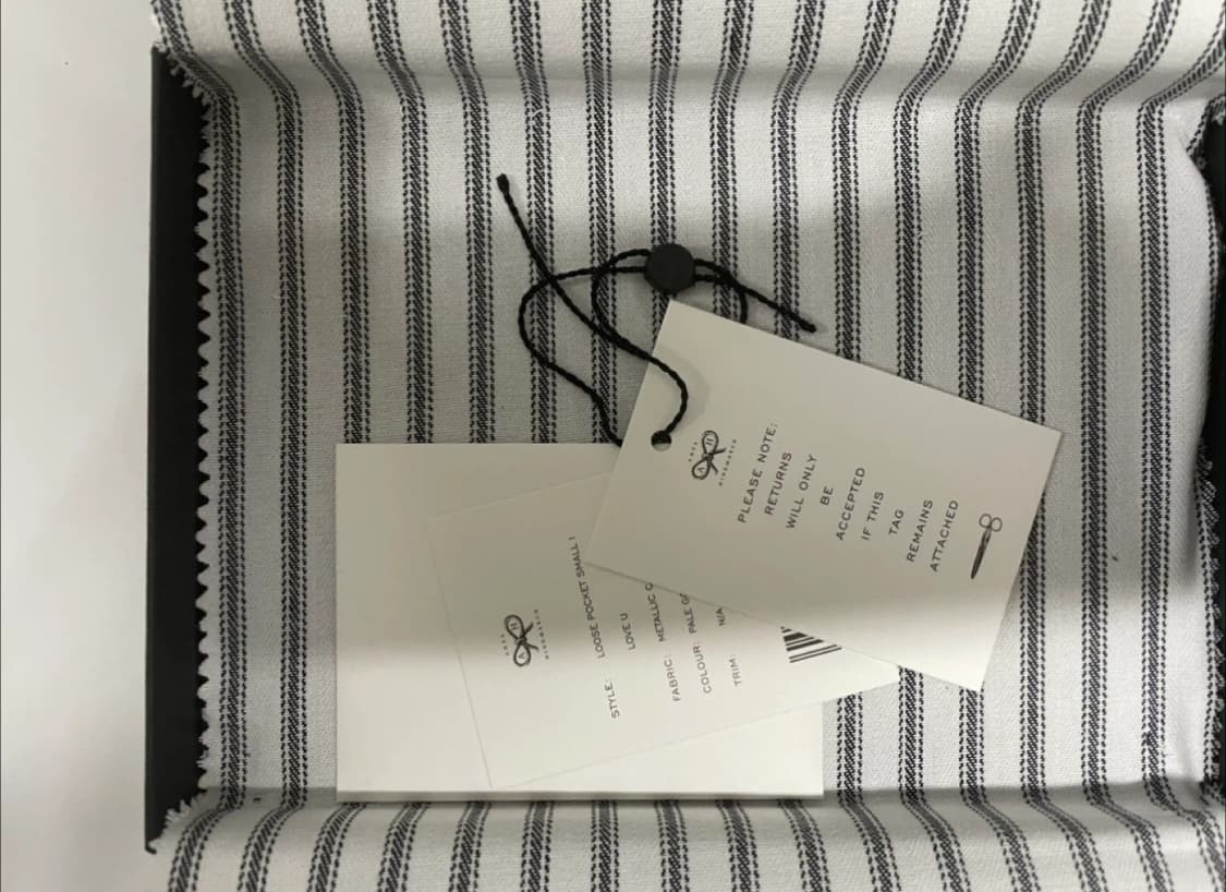 안야 힌드마치(anya hindmarch) 포켓스몰 파우치 (메탈릭골드) 상품이미지5