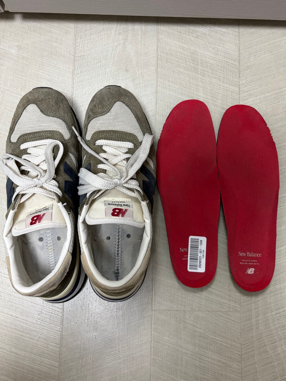 뉴발란스 990v1 올리브 265 판매합니다 상품이미지6