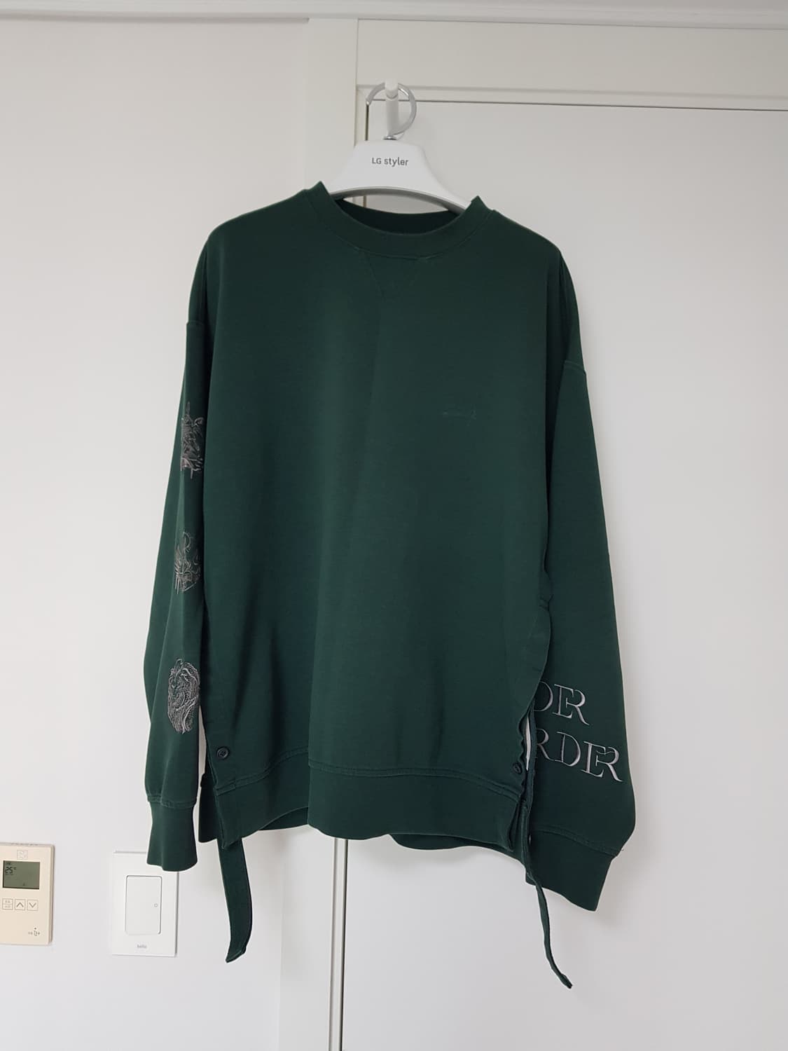 [48] 송지오옴므 소매 콜라쥬 아트워크 맨투맨 상품이미지1