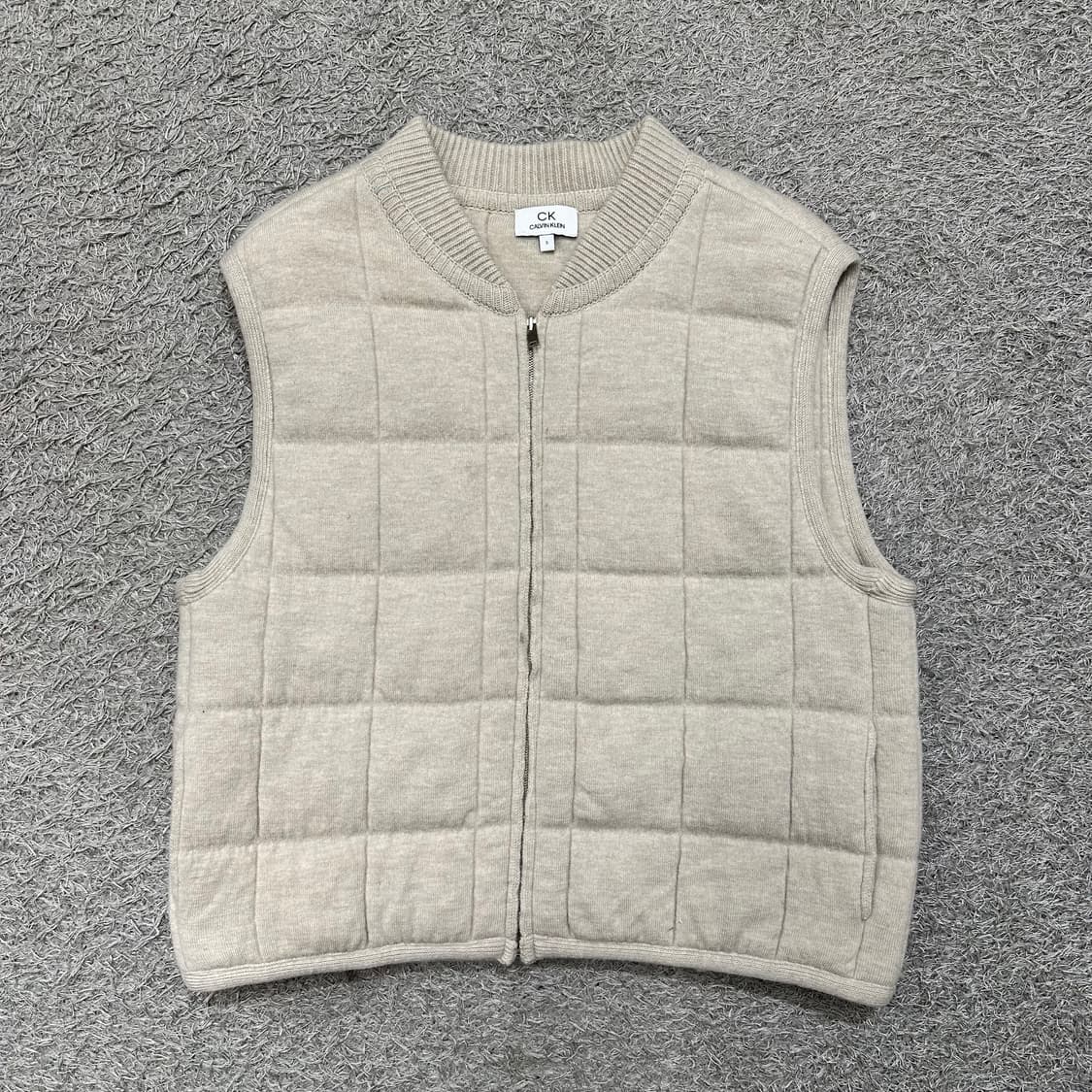 [우먼90] 캘빈클라인 니트조끼(두께감o) 상품이미지2