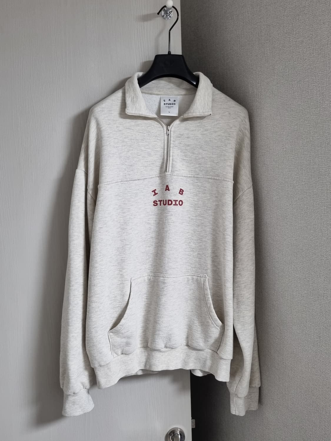 아이앱스튜디오 하프집업 오트밀 상품이미지1