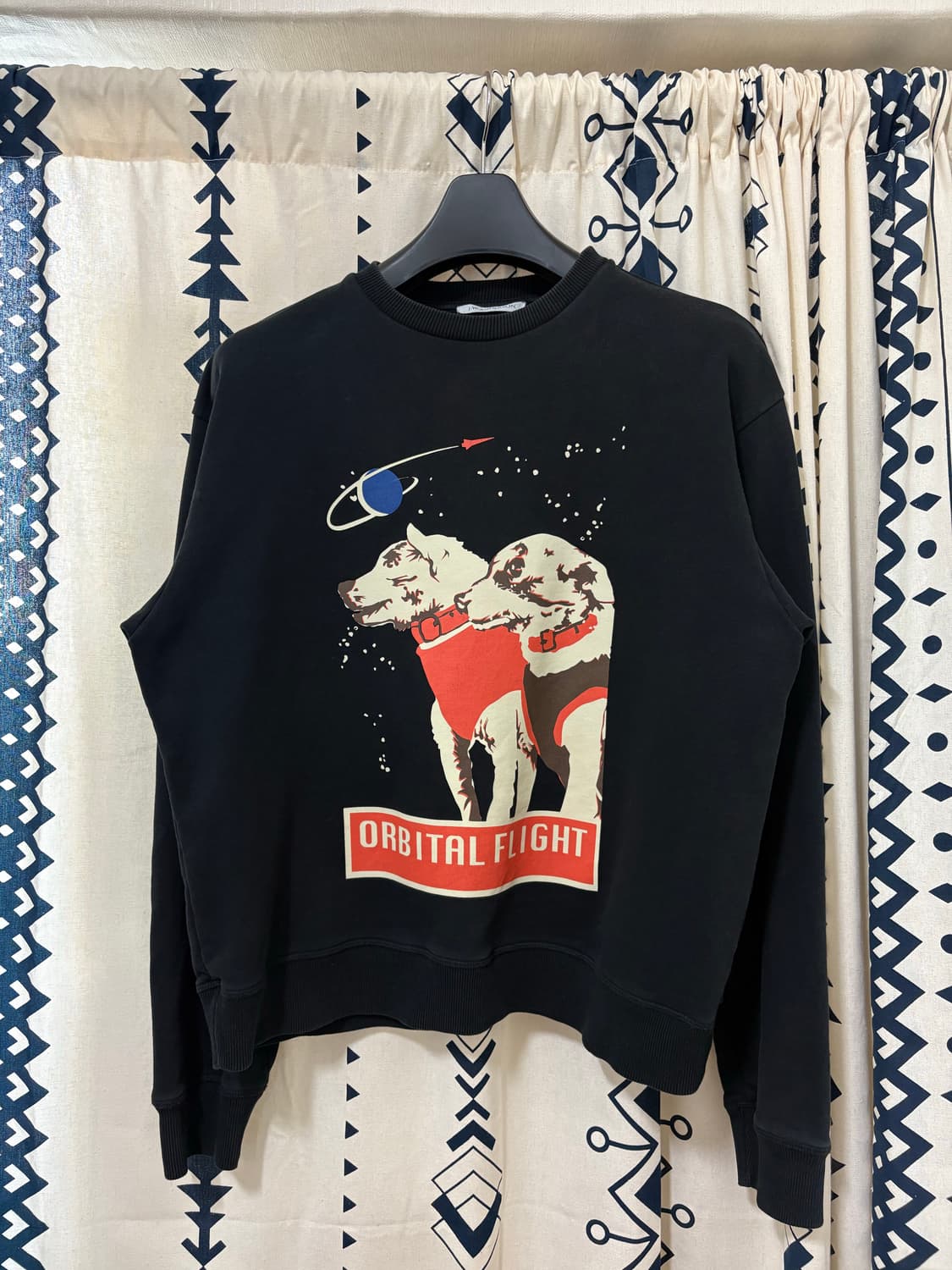 J.W.Anderson 스페이스독 맨투맨  상품이미지2