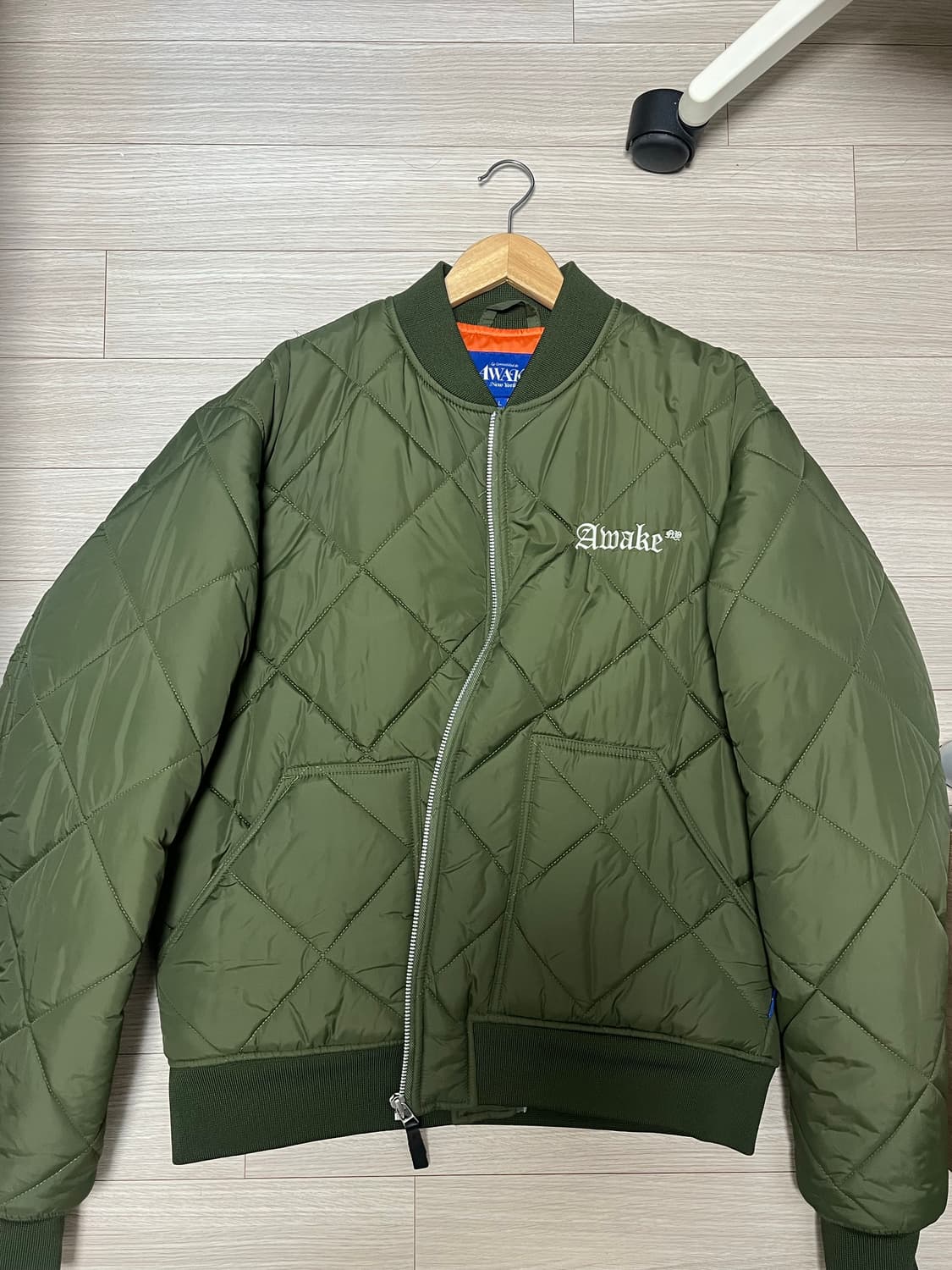 어웨이크 뉴욕 봄버자켓 상품이미지1
