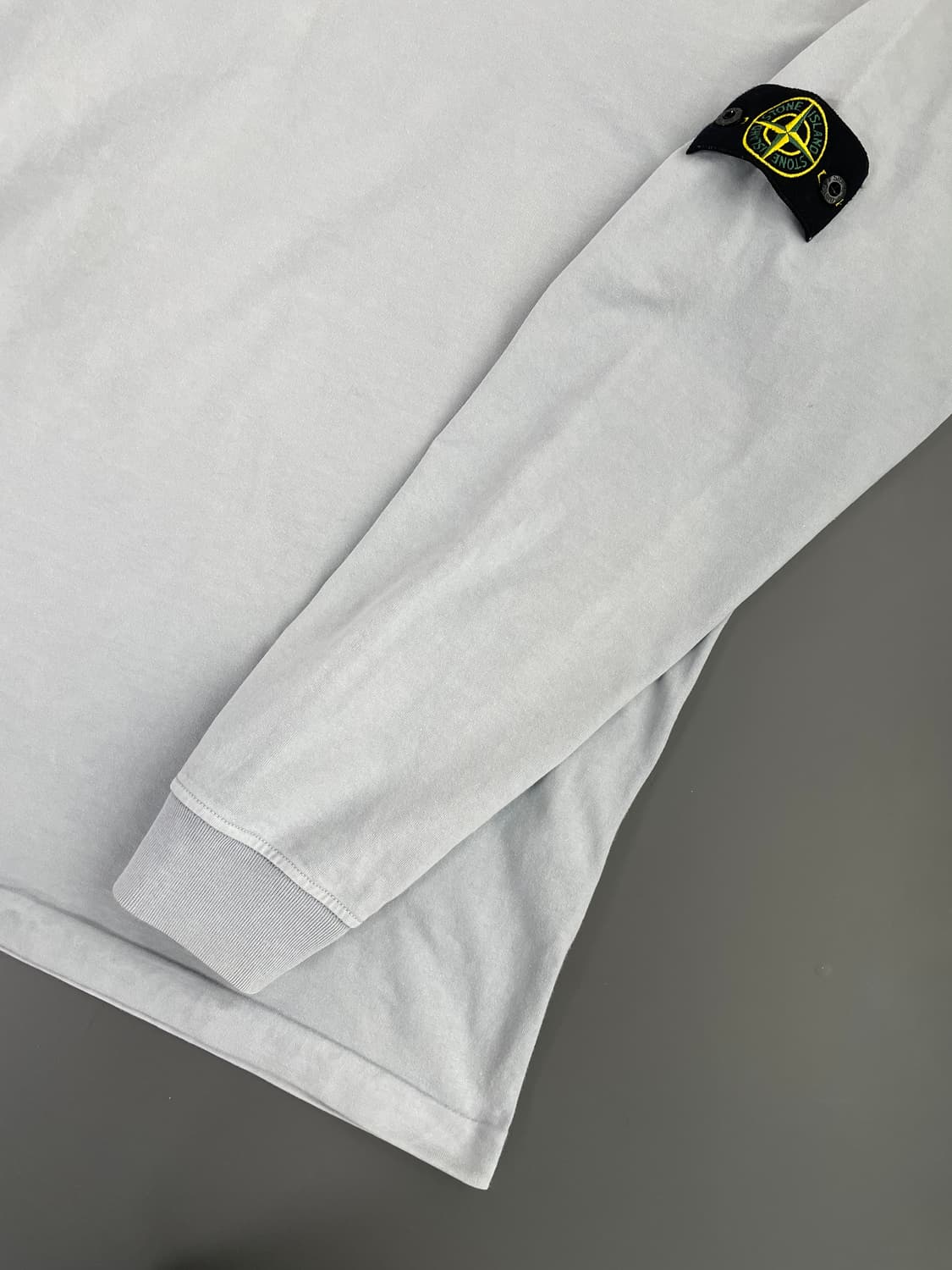 [XL] 스톤 아일랜드 와펜 패치 화이트 프로스트 트리트먼트 코튼 니트 상품이미지6