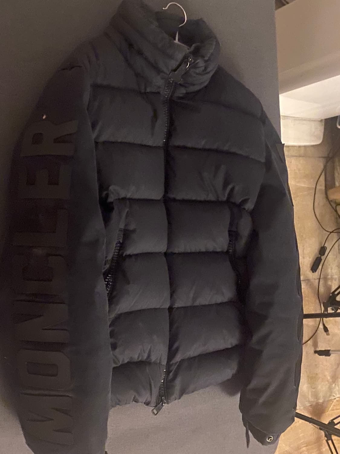 [정품] 몽클레어X오프화이트 그래픽 한정판  패딩 자켓 블랙 3 상품이미지2