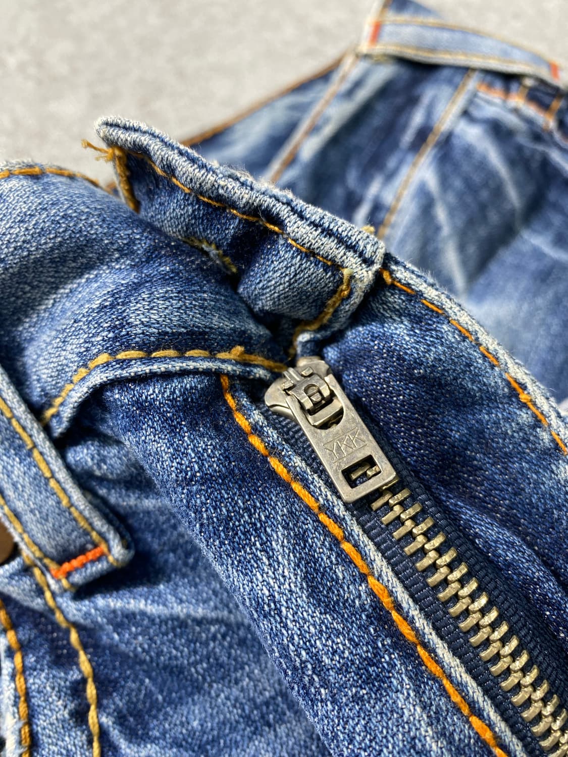 [32] True Religion 트루릴리전 플레어핏 데님팬츠 상품이미지4