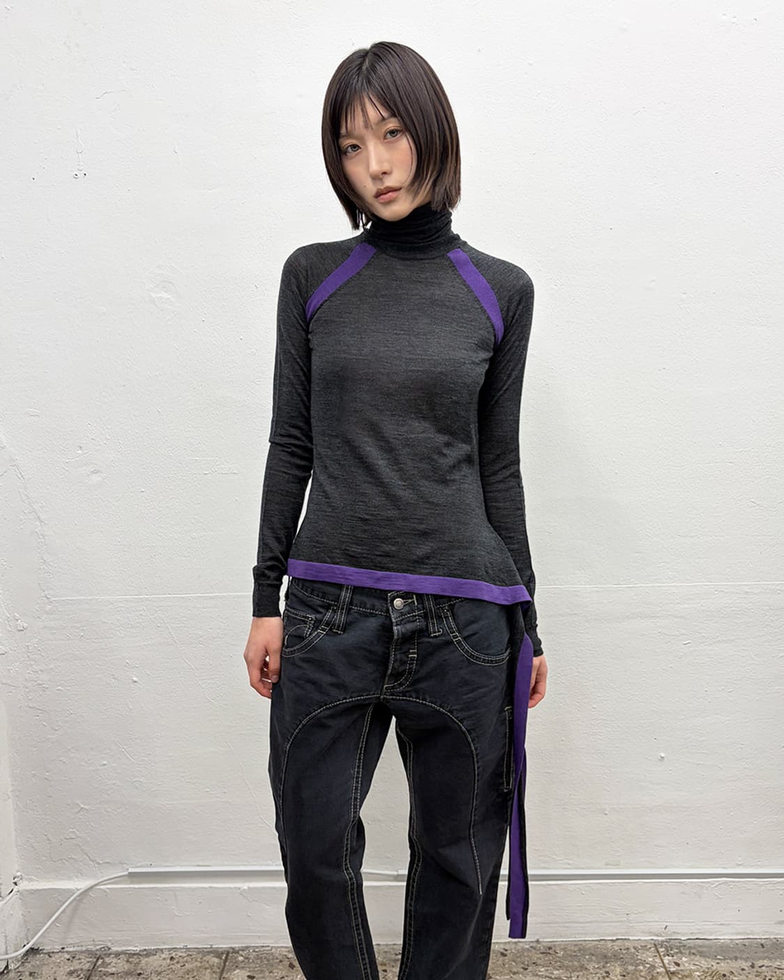 휴고 보스 헴-타이 파이핑 디테일 터틀넥 니트 상품이미지1