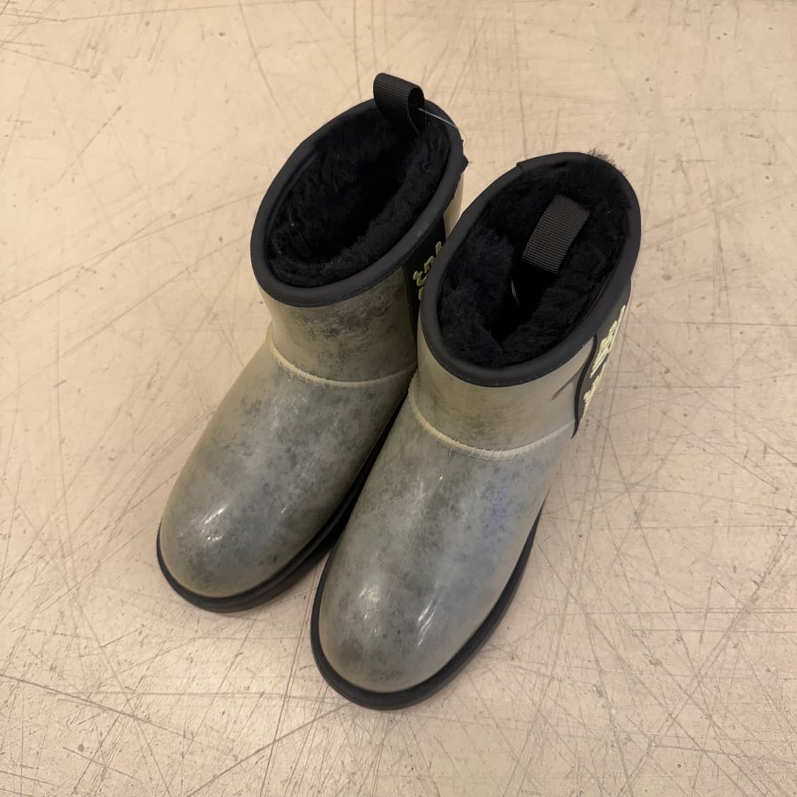 어그 클래식 클리어 미니부츠 U829 상품이미지1