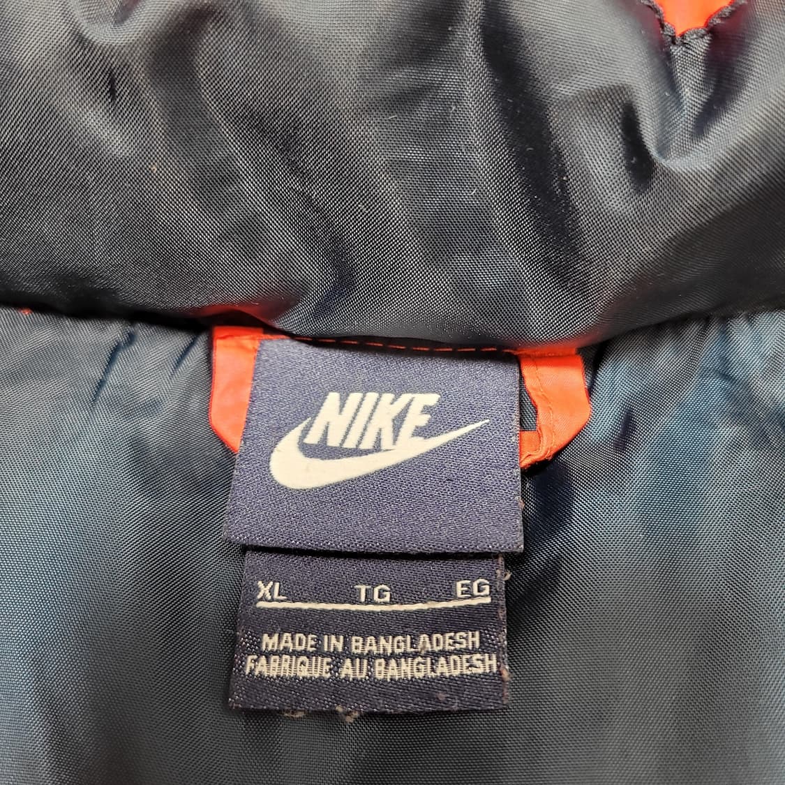 나이키 후드 패딩 레드 블랙 상품이미지2