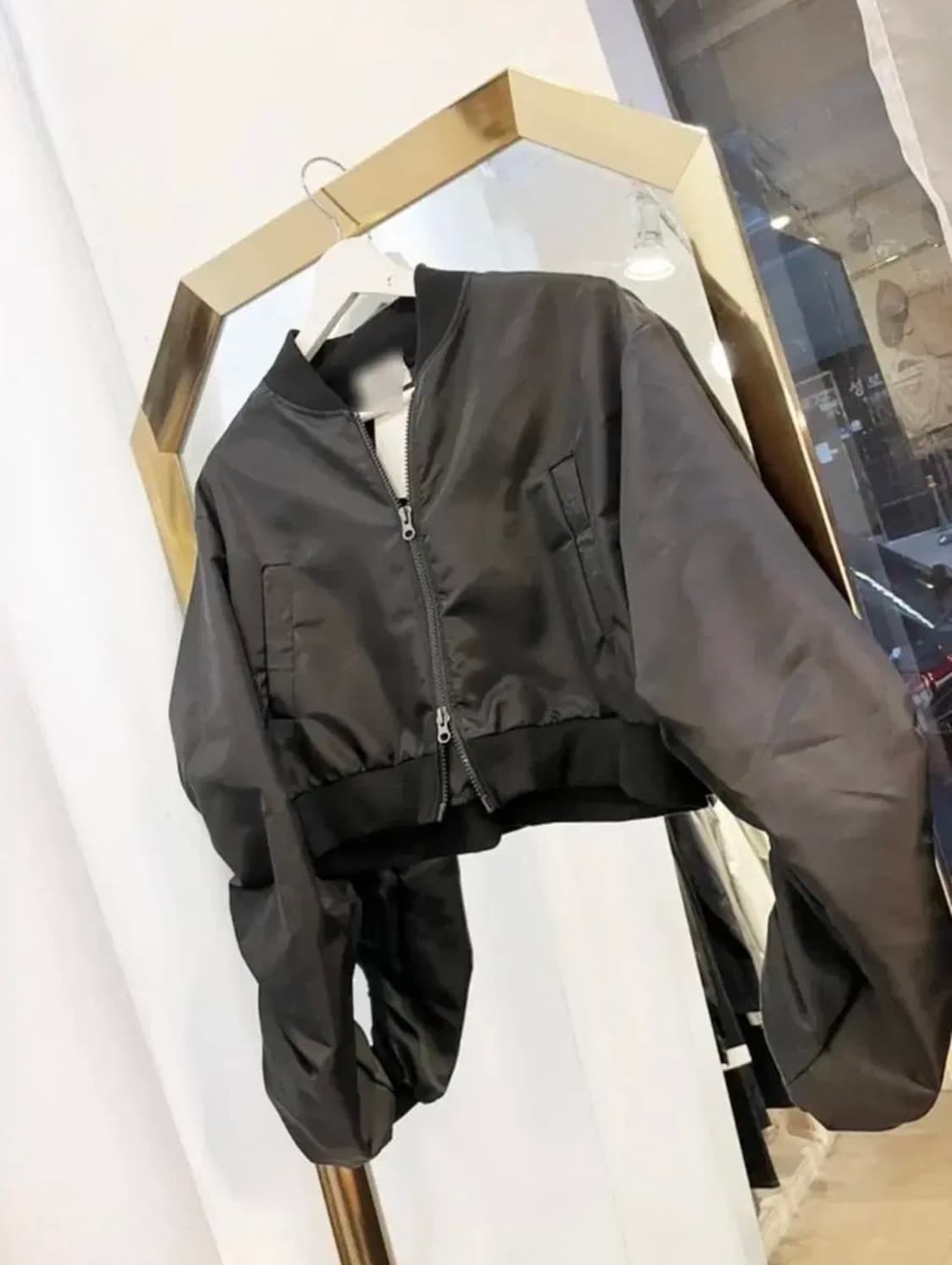 지그재그 셔링 항공점퍼 블랙  (가격내림) 상품이미지4