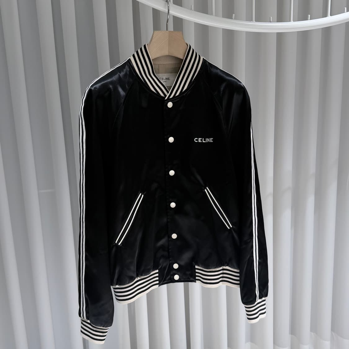 (A/52) / 셀린느 클래식테디 텍스 쳐드 울 블랙 바시티 자켓 상품이미지3