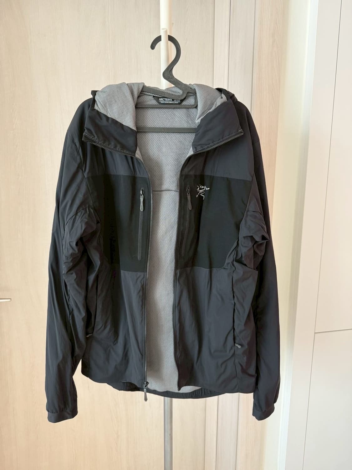 아크테릭스 프로톤 FL 블랙 M 상품이미지7