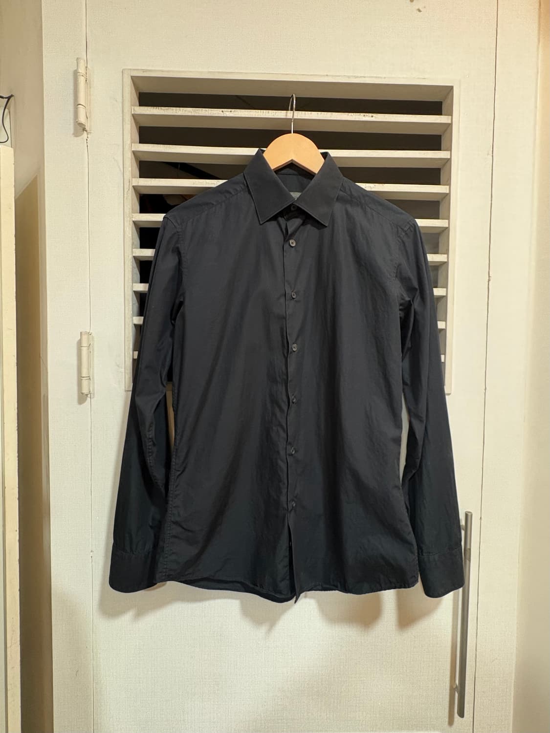 지방시네이비셔츠 상품이미지1