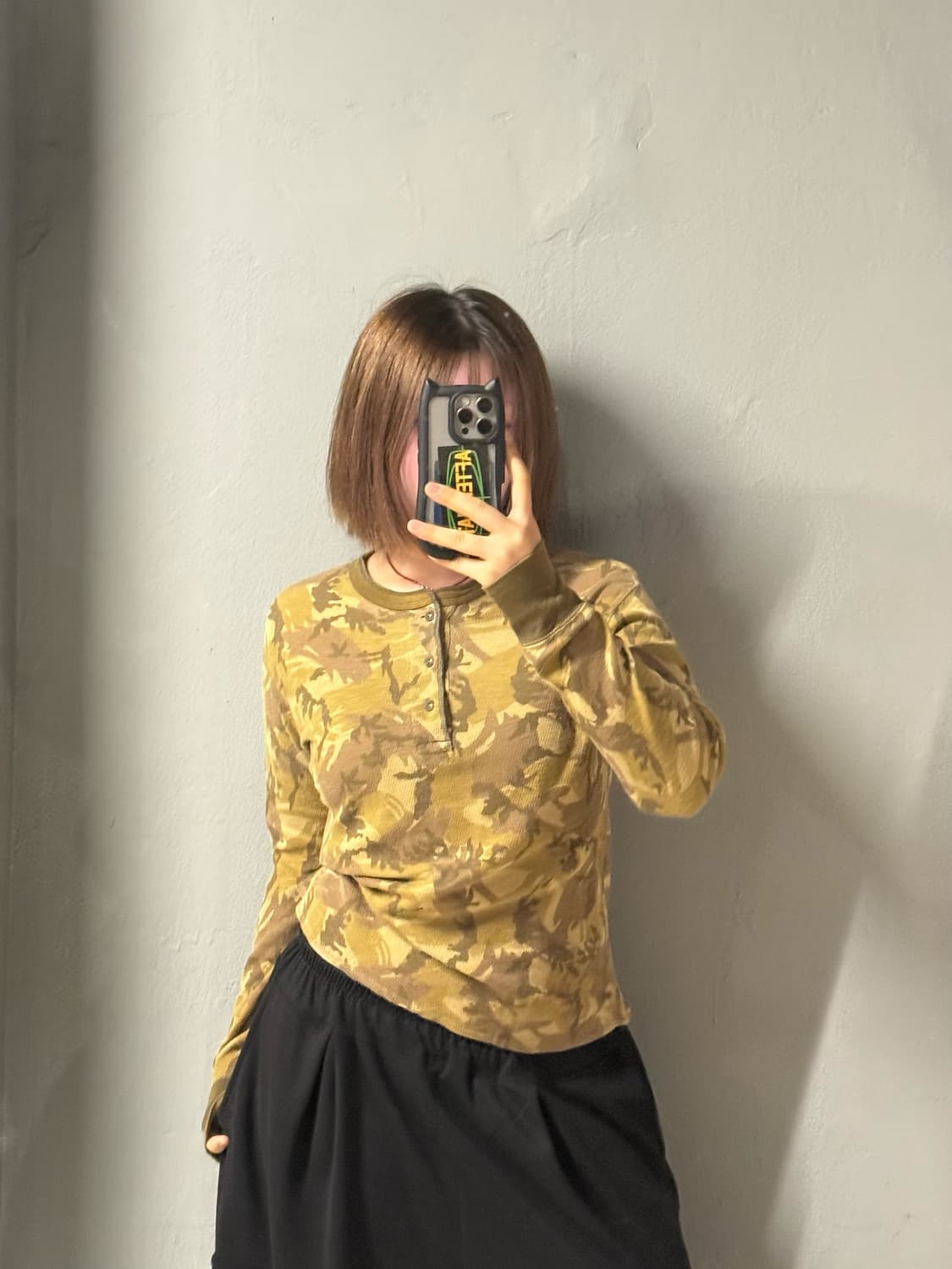 camo pattern henry neck long sleeve 상품이미지1