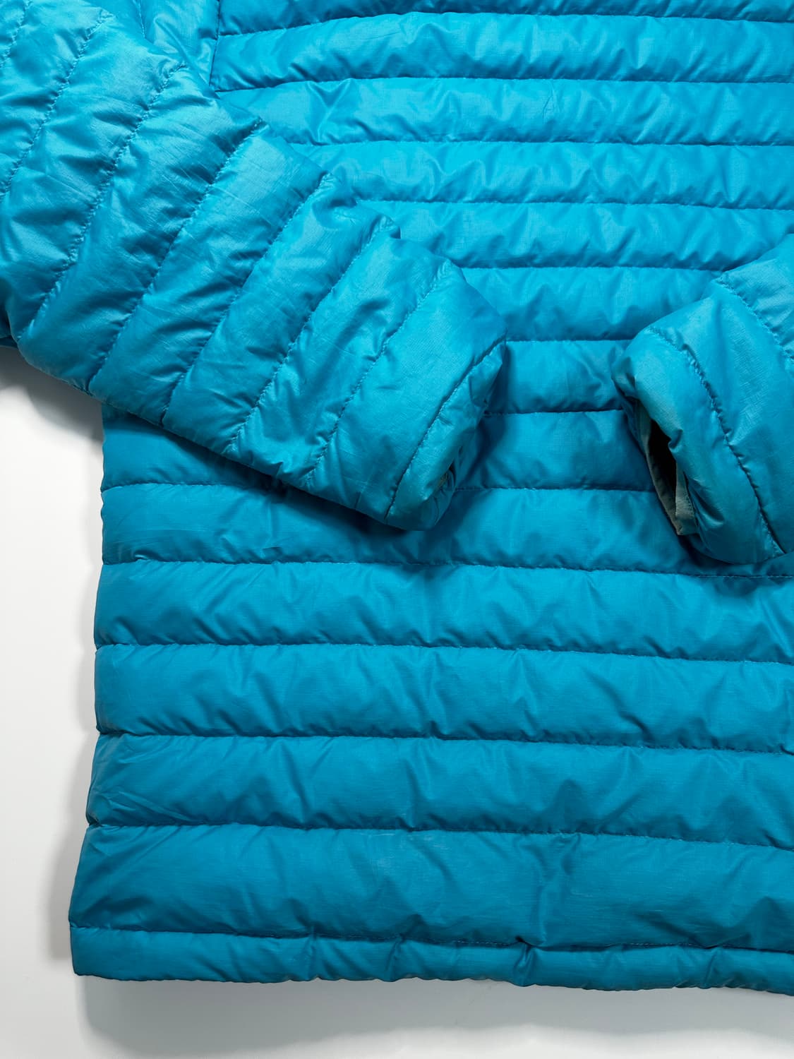 파타고니아 다운스웨터 경량패딩 상품이미지8