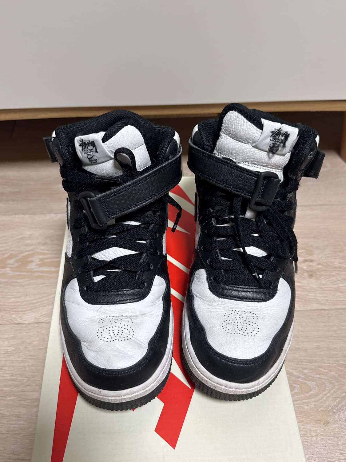 나이키 스투시 에어포스1 245 사이즈 상품이미지2