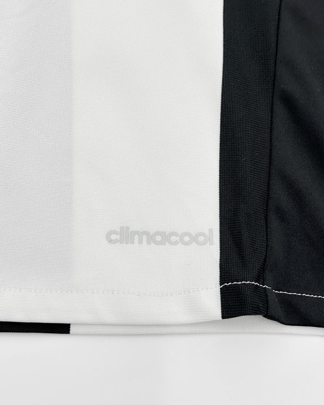 아디다스 16-17 유벤투스 홈 챔스킷 클라우디 마르키시오 상품이미지5