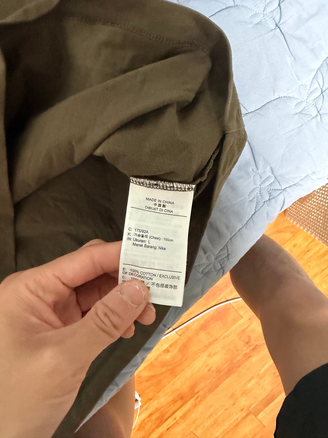 나이키 드라이핏 반팔티 L사이즈 실착1회 새상품급 판매 상품이미지4