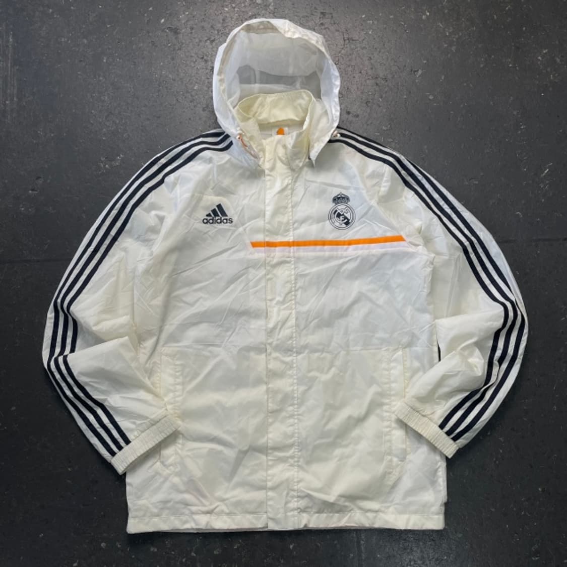 100 아디다스 레알마드리드 바람막이 상품이미지1