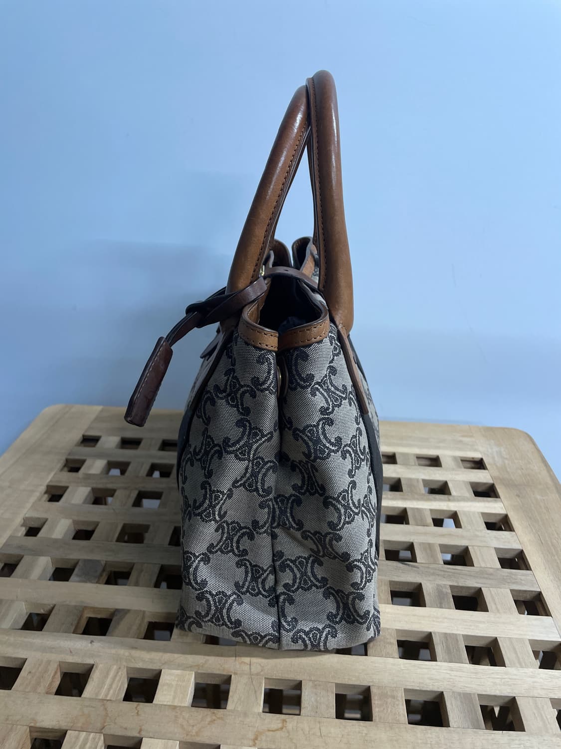 셀린느 트리오페 토트백 상품이미지4