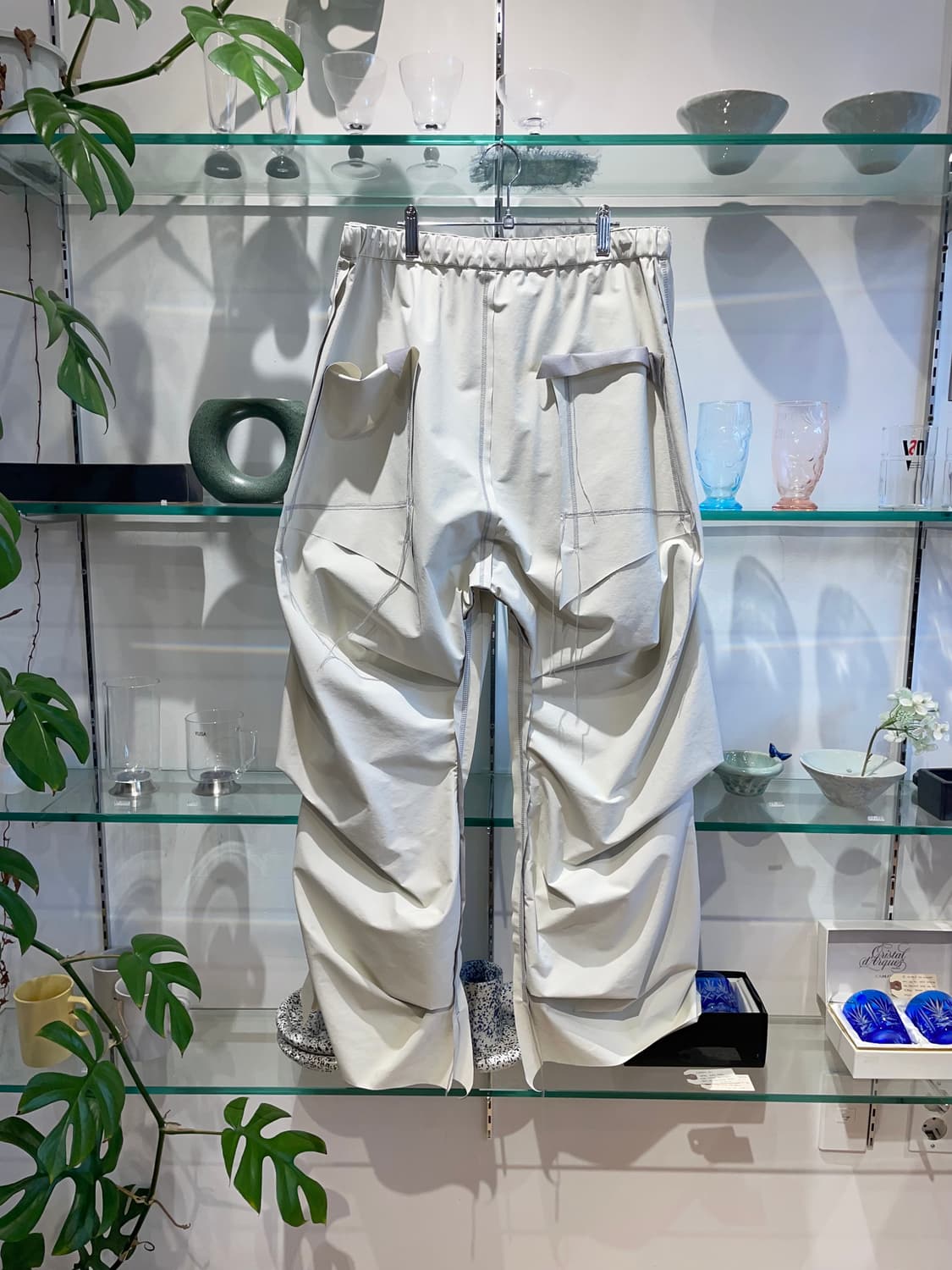 설밤 cutting tuck pants 상품이미지2
