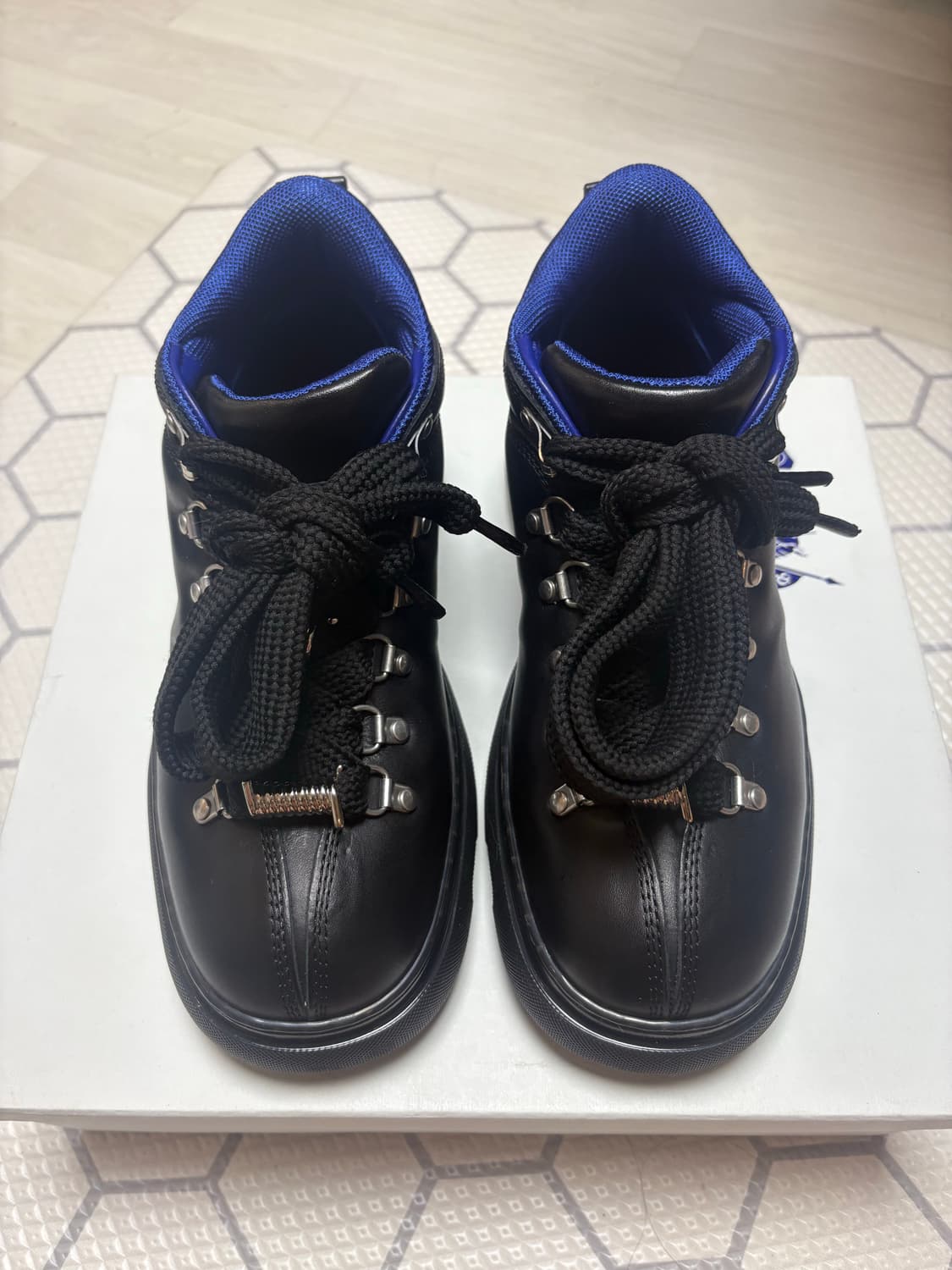 [40]버버리 트랙부츠 상품이미지2