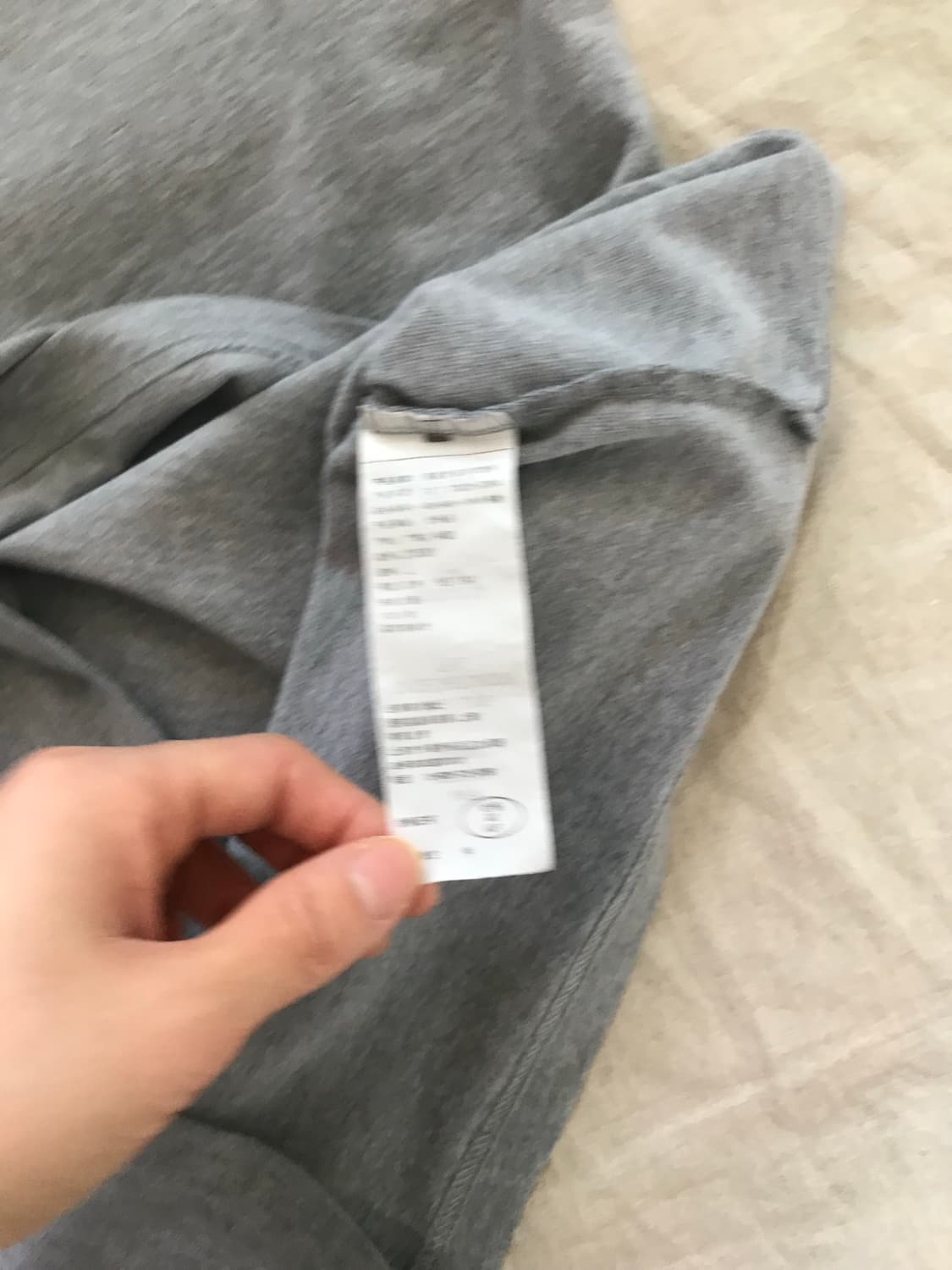 아베크롬비 중앙 자수로고 그레이 반팔티 상품이미지8