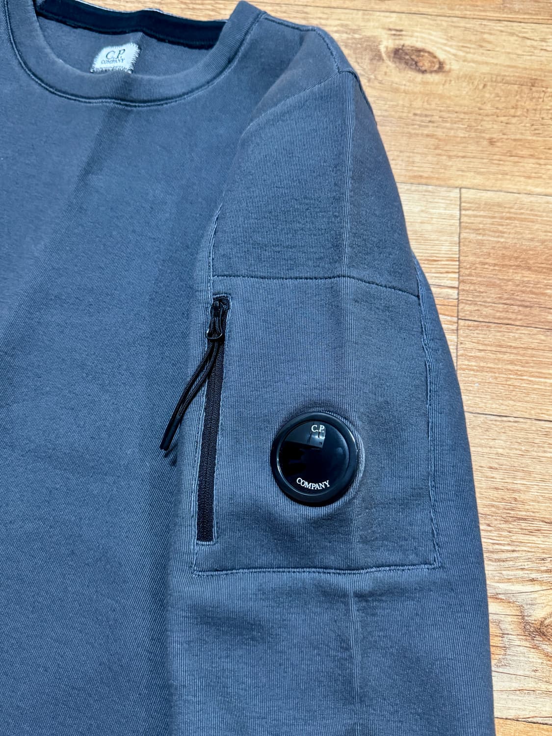 CP 컴퍼니 네오프렌 지퍼 펠파 도피아 맨투맨 상품이미지5