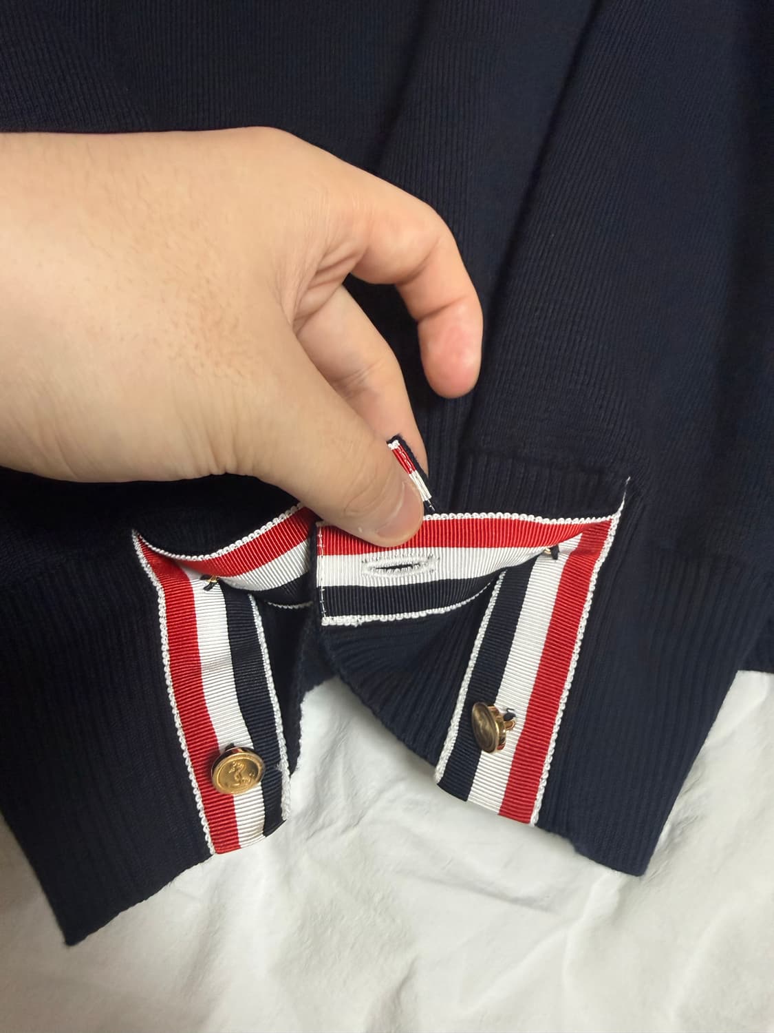 [당일출고,3사이즈] 25FW 톰브라운 밀라노스티치 니트 상품이미지4