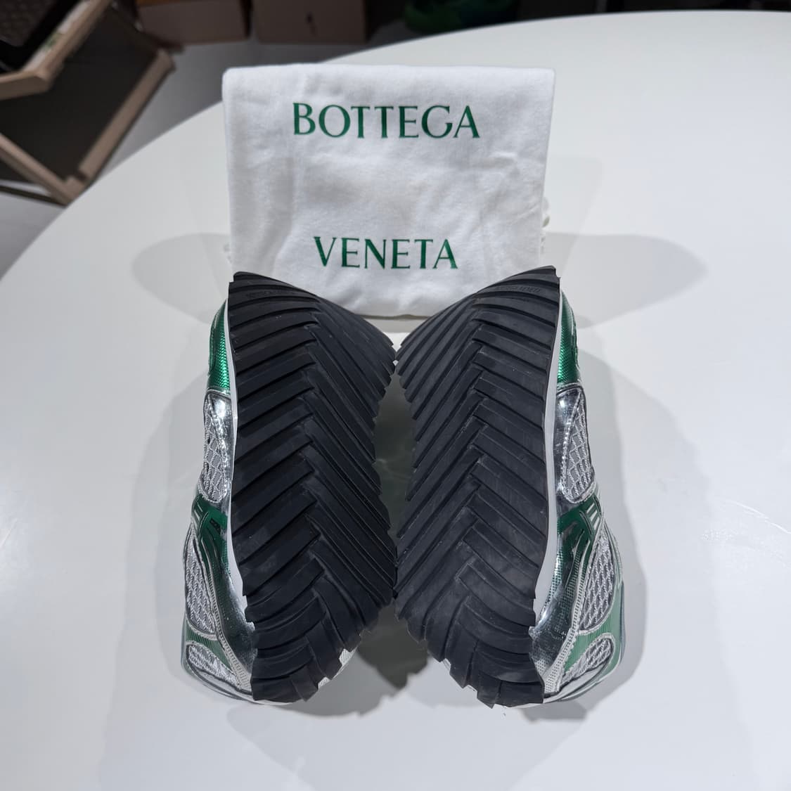 (A+/42) / 보테가 베네타 오르빗 스니커즈 실버 패러킷 그린 컬러 상품이미지8