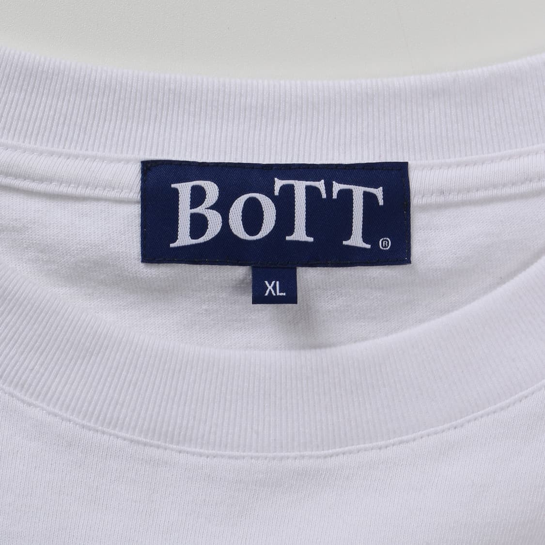 BOTT 그래픽 화이트 롱슬리브   상품이미지9