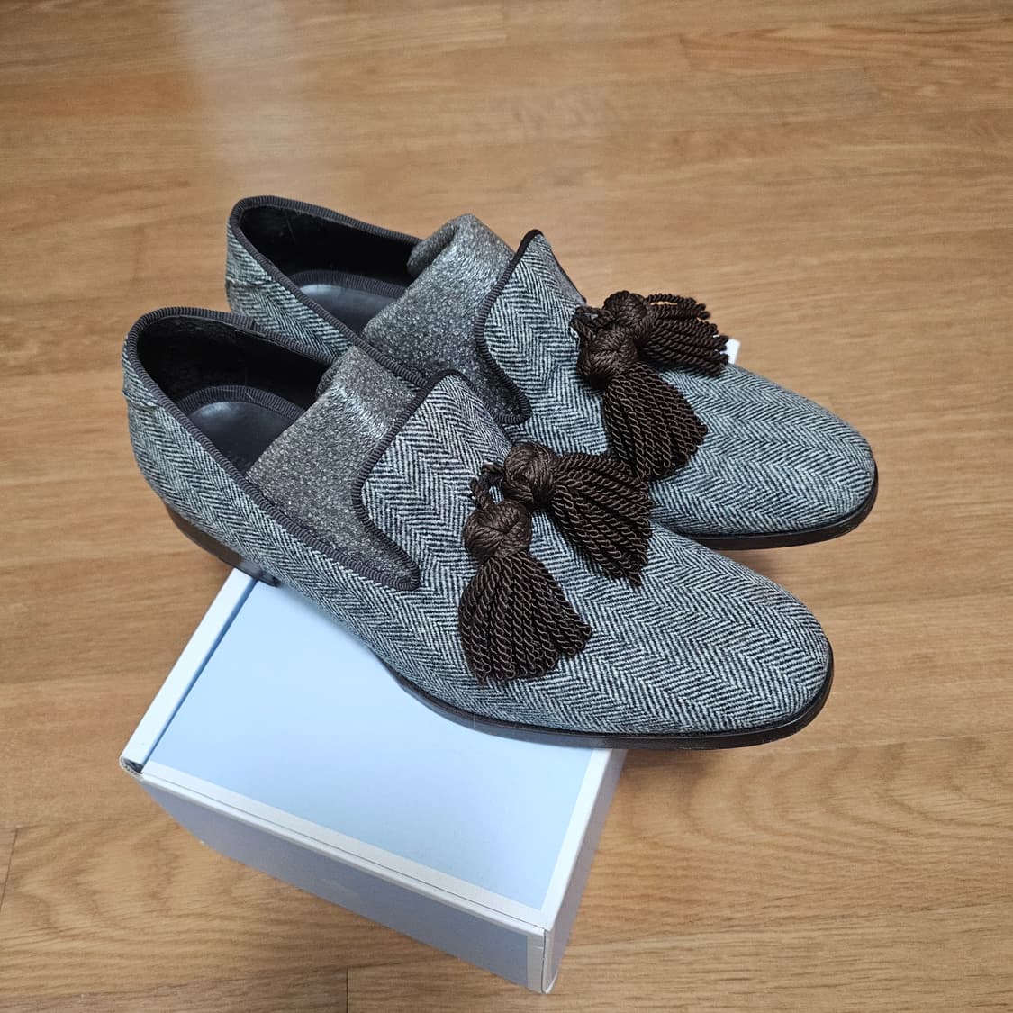 지미추 헤링본 테슬로퍼 40.5 상품이미지2