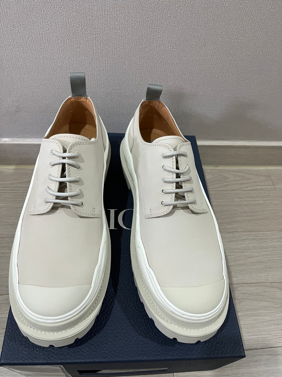 디올 사카이 더비 슈즈 베이지 42사이즈 새상품 상품이미지3