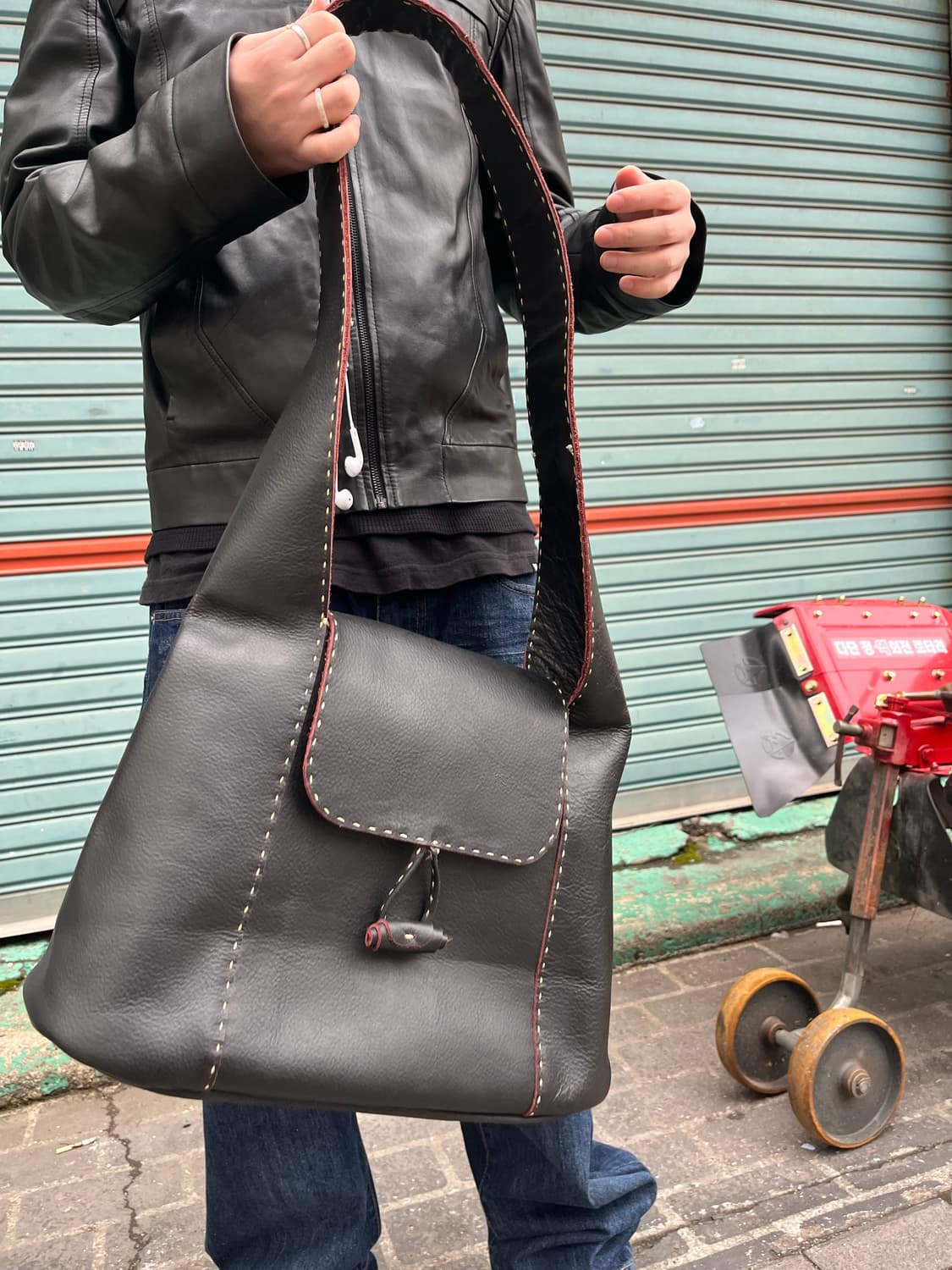 Vintage 리얼레더 빅숄더백 상품이미지1