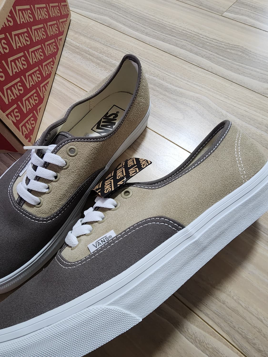 반스어센틱스니커즈신발브라운270 상품이미지5